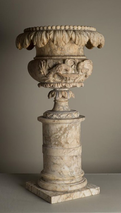 Italian, neoclassical style, alabaster pedestal