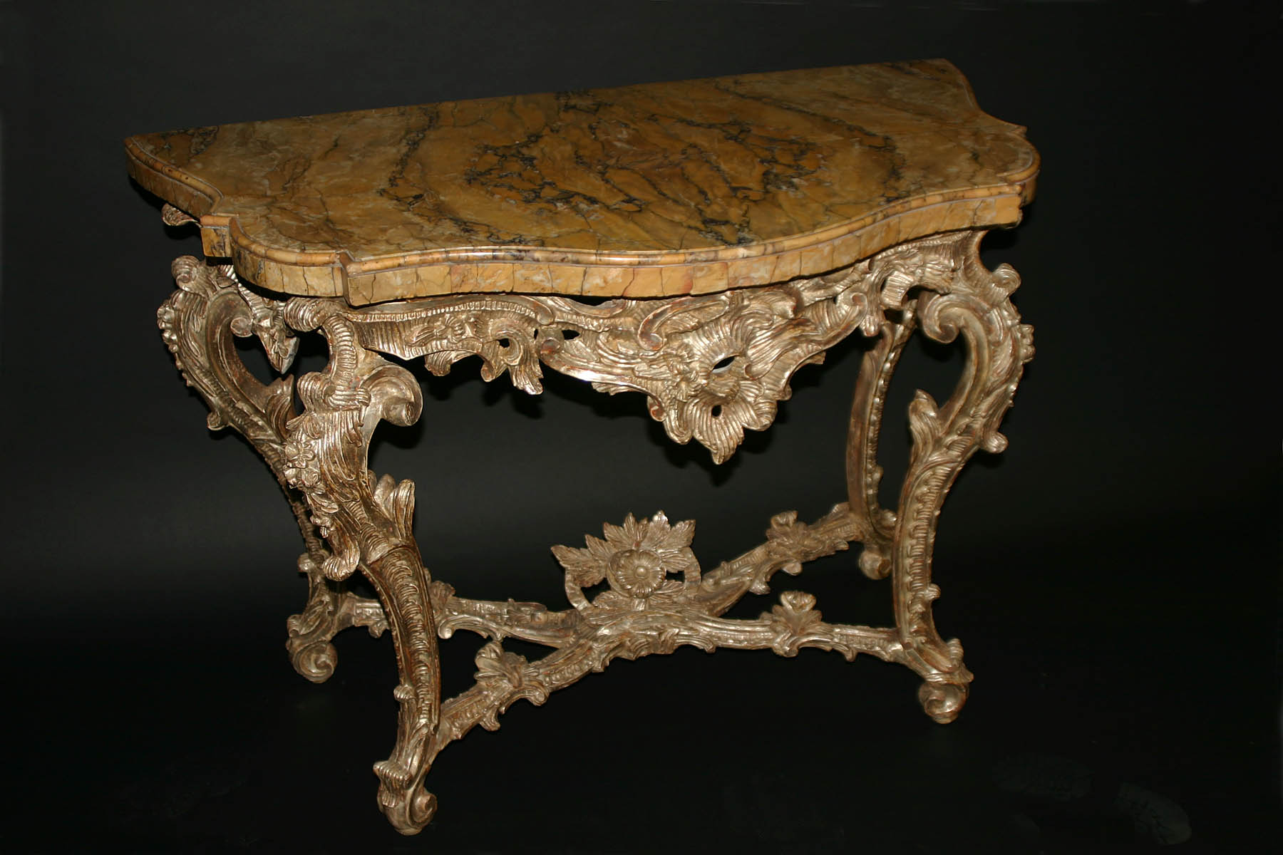Very fine, Roman, Rococo period console table